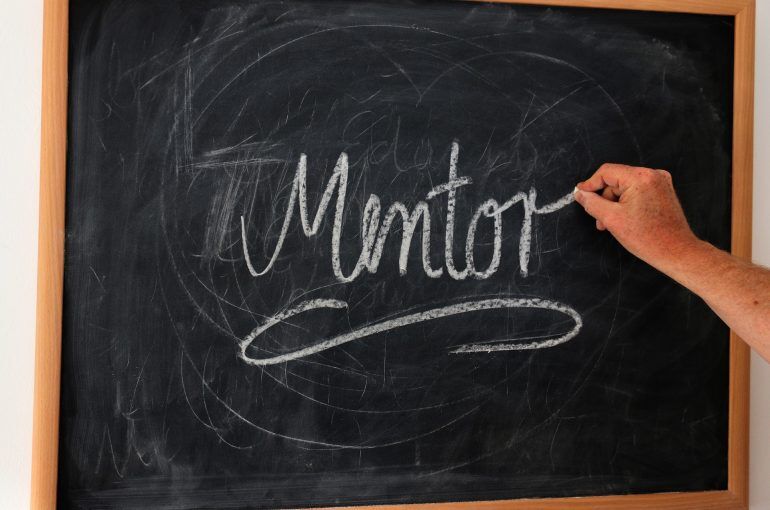 10 Mentorship Tips for Financial Recruiting and Retention